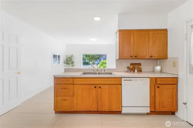 Open kitchen and dining room space.