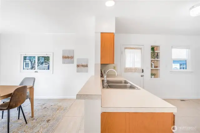 Tons of natural light in kitchen and dining room.
