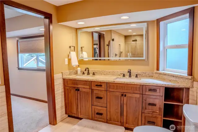 Light & Bright Primary with dual sink vanity