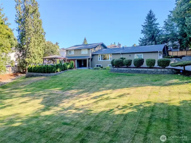 Beautifully maintained home on large lot with premium upgrades throughout!