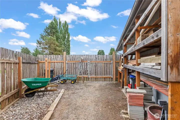 Storage & work area