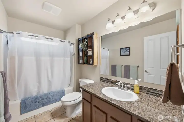 Upper level full bathroom