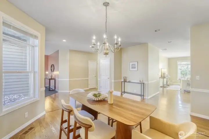 Dining room, just to the right when you first walk in.