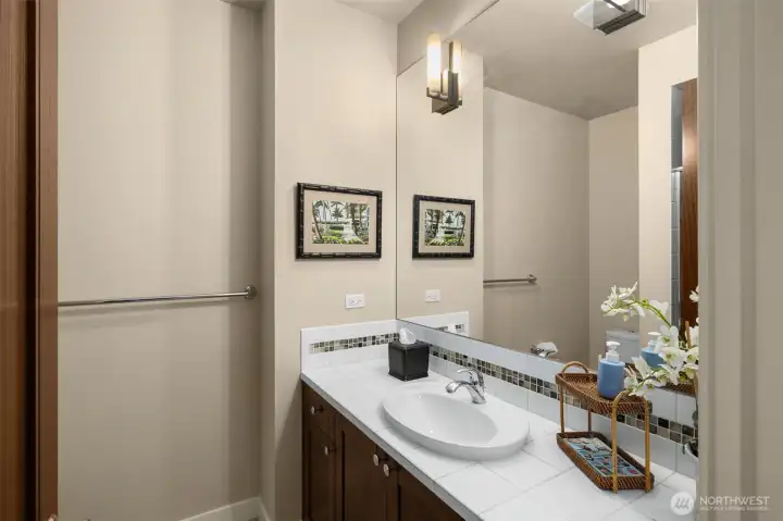 Lower level 3/4 bath