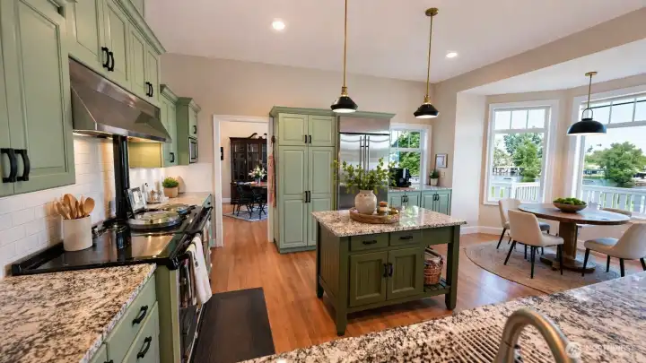 Remodeled 2025 with ADU and geothermal HVAC. This 3+bedroom, 3.5-bath waterfront home on Long Lake in Lacey offers 4,787 square feet, 105 feet of no-wake shoreline, and a daylight basement with separate entrance and second kitchen for multi-generational living or guest use.