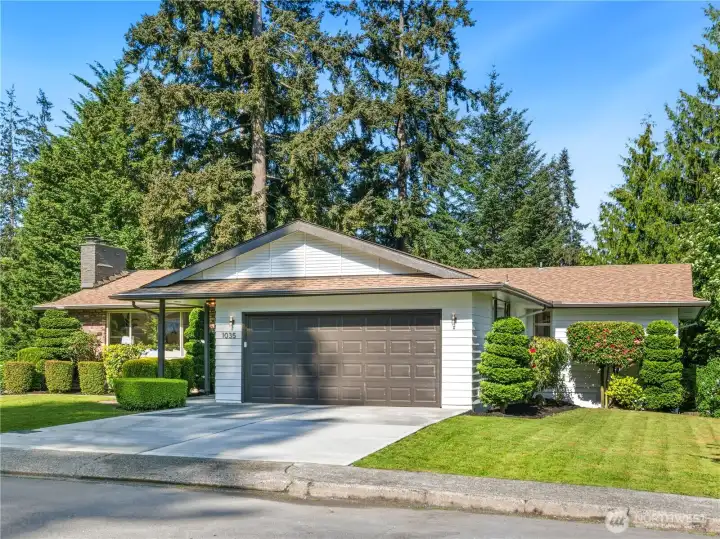 Beautifully updated home with new drive way