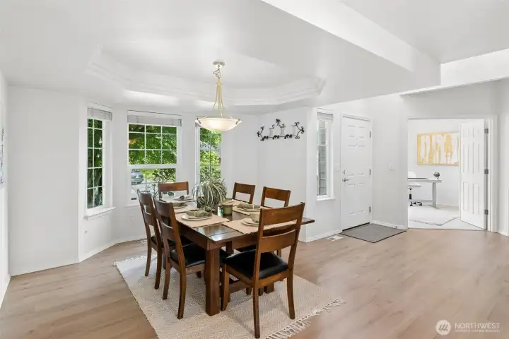 Big Dining for Big Families
