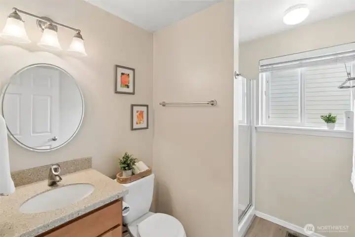 Guest Bathhroom with Shower