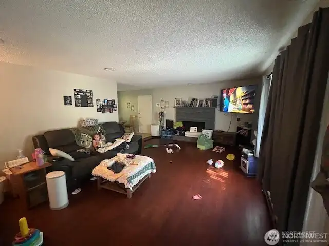 1820 Living Room