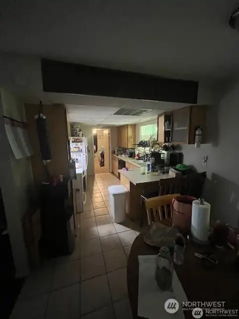 1820 Dining & Kitchen