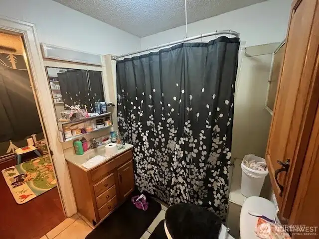 1820 Bathroom