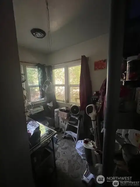 1822 Extra Room