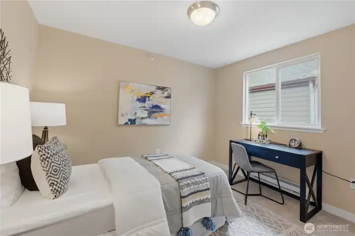 Second bedroom or maybe an office? Second bedroom or maybe an office?