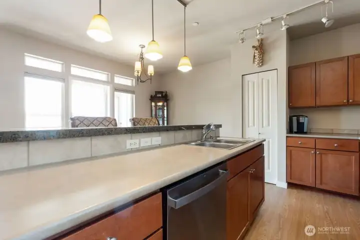 KITCHEN KITCHEN