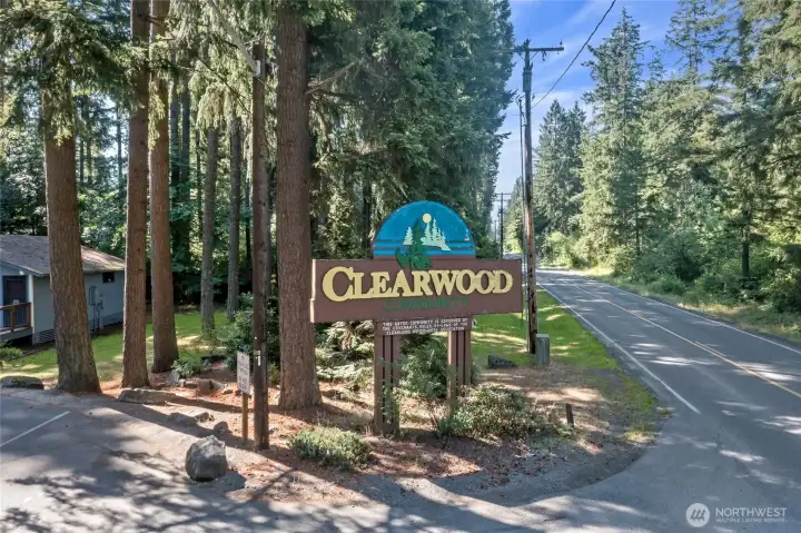 Clearwood Store