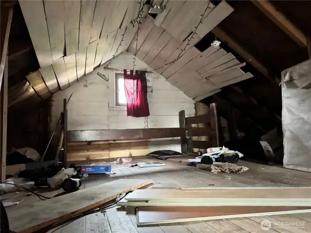 unfinished upper loft / attic
