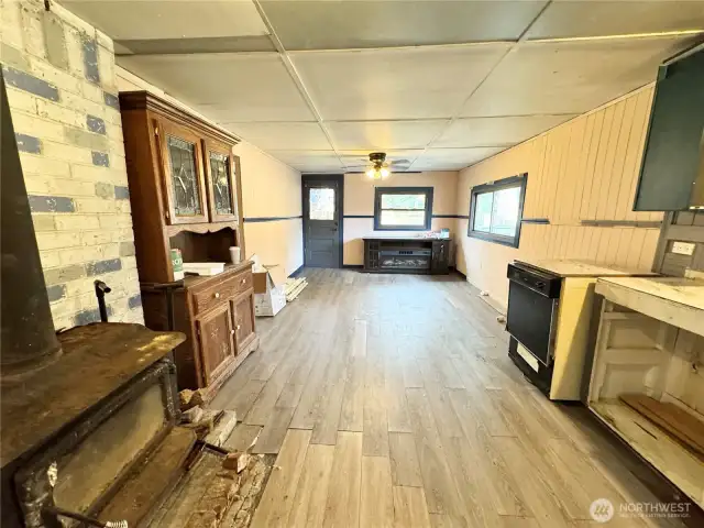 kitchen / living room