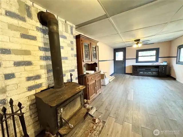 kitchen / living room