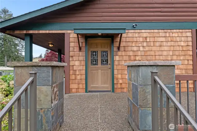 Side entry into Living room.