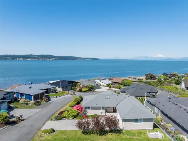 Watch boat traffic come around Strawberry Point
