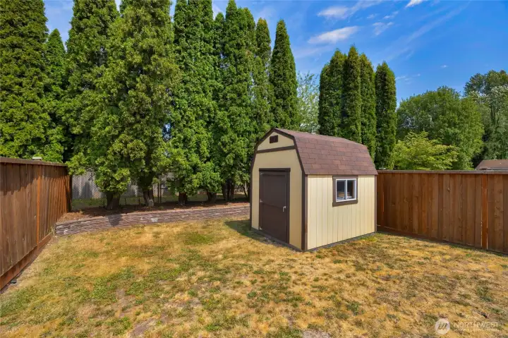 Great yard for pets and gardening