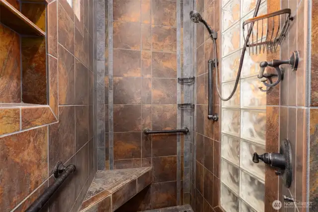 Amazing shower setup