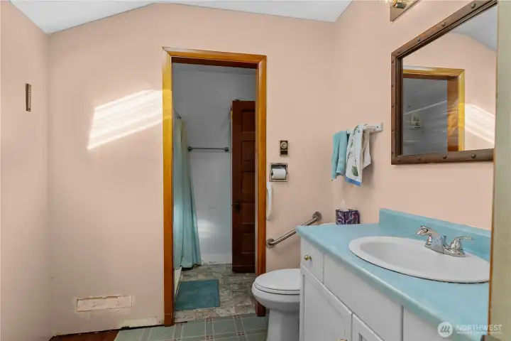 Main Bathroom