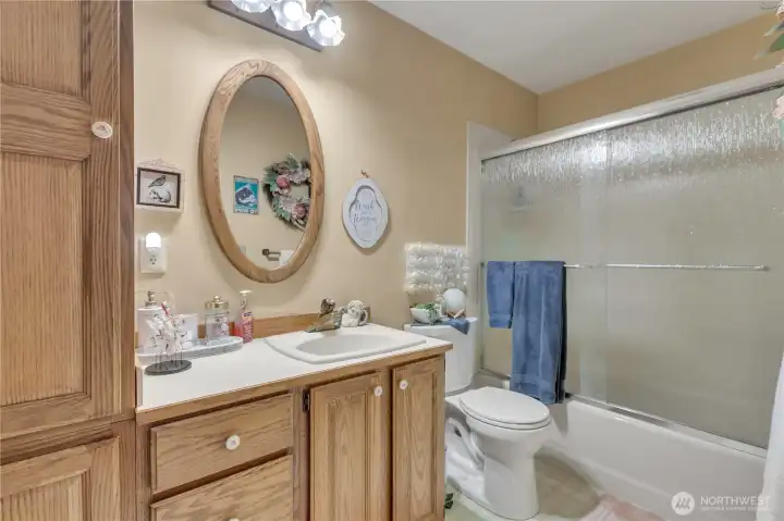 Full guest bathroom conveniently located on the upper level.