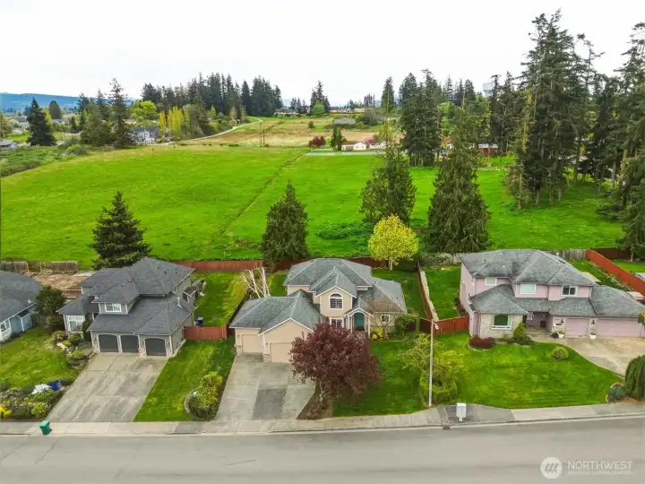 Tucked into a great pocket of Stanwood.