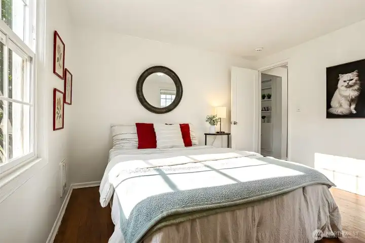Main bedroom Main bedroom