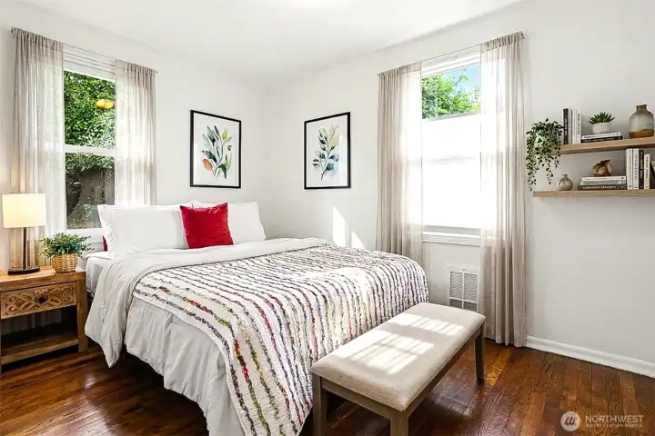 Guest bedroom Guest bedroom