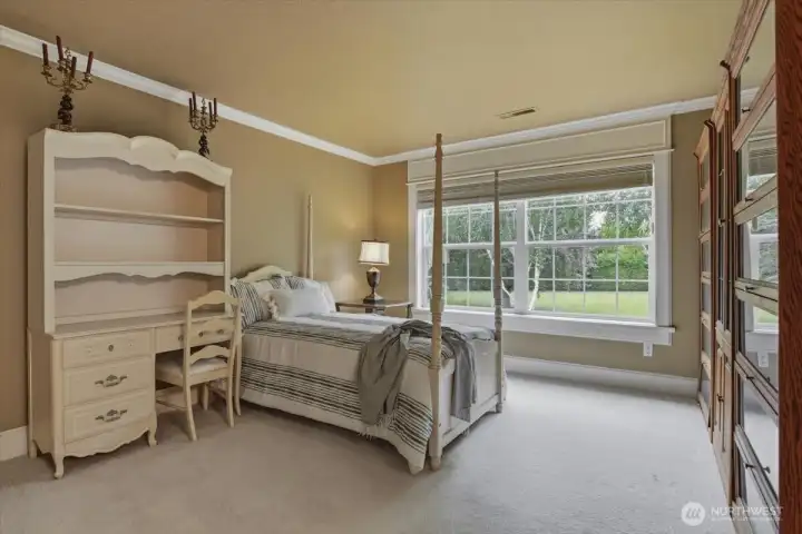 3rd bedroom on upper, w2w carpet, closet, ensuite bath w/ jack-&-jill sinks 3rd bedroom on upper, w2w carpet, closet, ensuite bath w/ jack-&-jill sinks