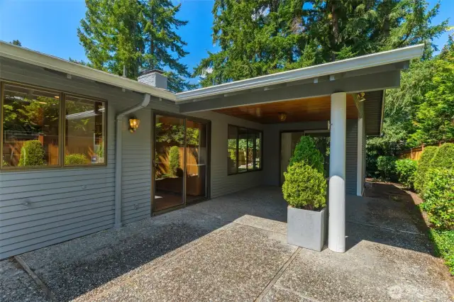 Covered patio for indoor/outdoor living