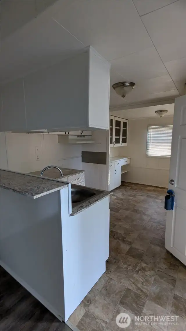 Kitchen, no appliances