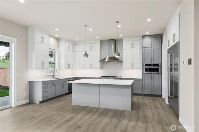 High end appliances and gas cooking. A chefs delight!