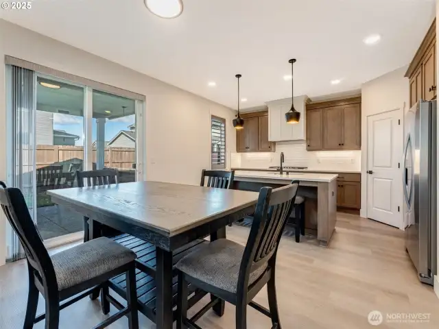 Kitchen Dining Room/Island