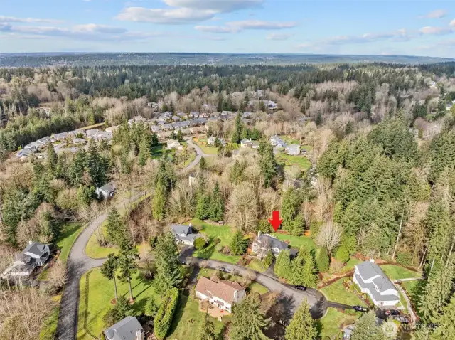 Easy access to Tolt Pipeline Trail and numerous trails throughout the Redmond Watershed.