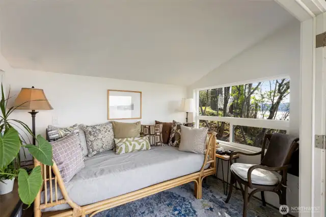 Guest Quarters?  Office?