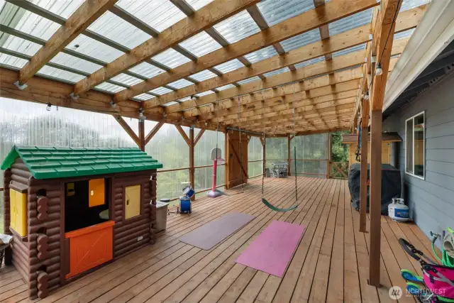 As you can see, this deck is pretty special and loved very much.  Sauna on deck does not convey.