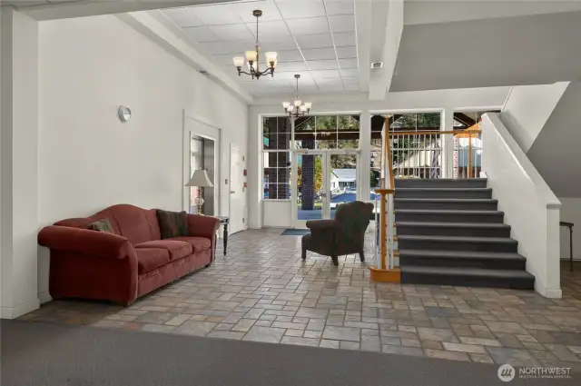 Common area, entryway.