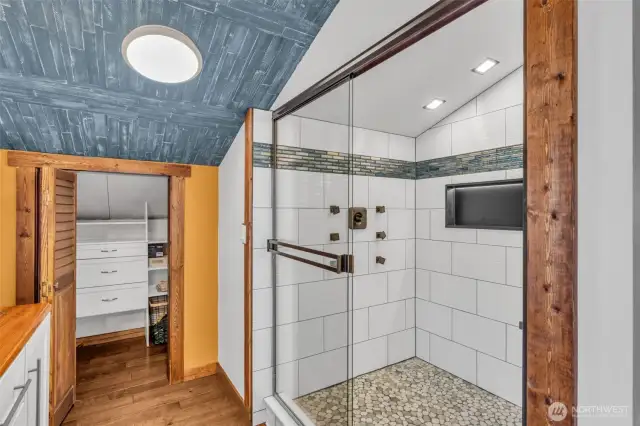 Oversized custom shower with 6 body sprays