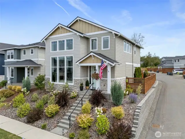 Side View of Corner Lot