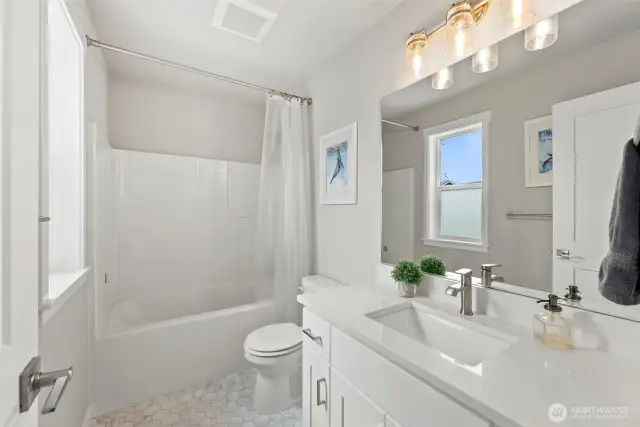 Upstairs Secondary Bathroom