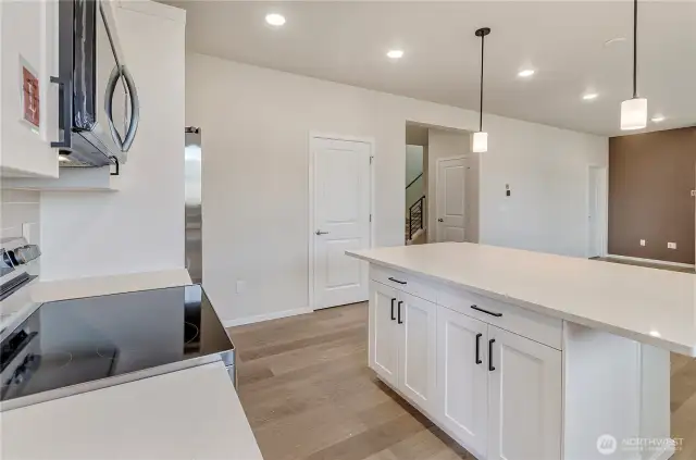 Photos are sample photos of a previously built Elbe plan in the community.