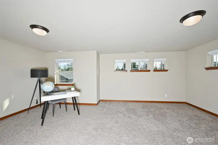 Huge bonus room on the upper level.