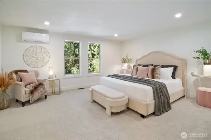 Primary Bedroom w/mini split