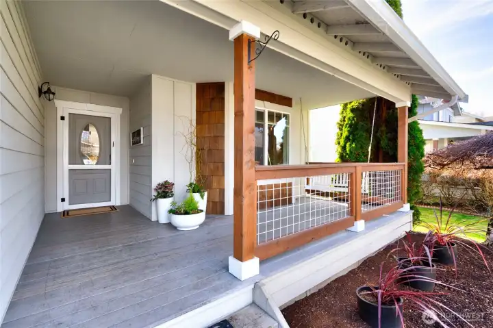 This lovely covered front porch.