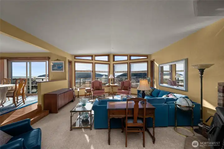 Spacious living with plenty of room for entertaining...