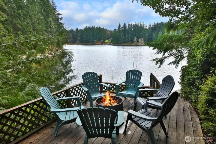 Enjoy evenings out around the campfire.