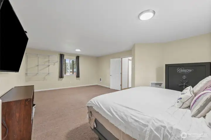 Bonus Room lower lelve